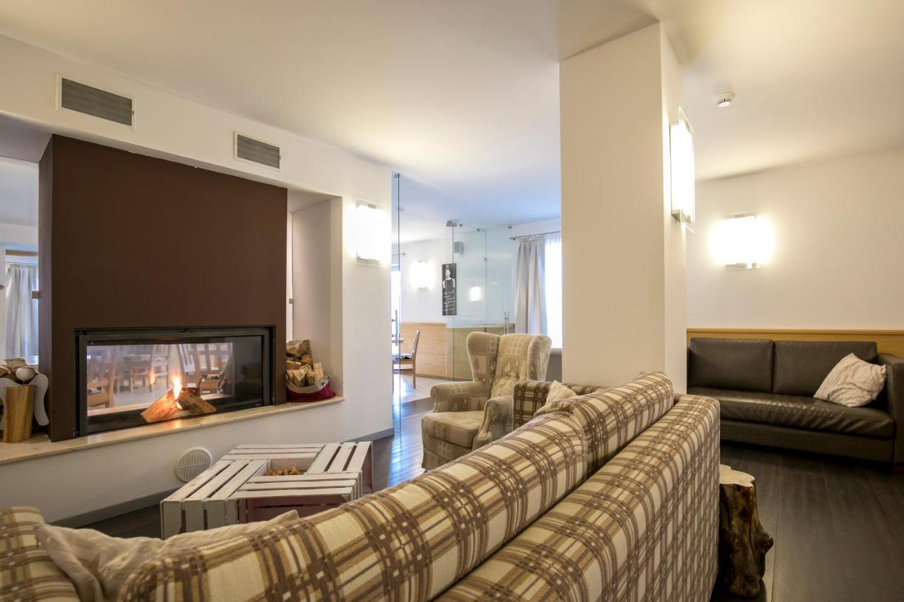 Hotel Luna Bianca Folgaria Kültér fotó