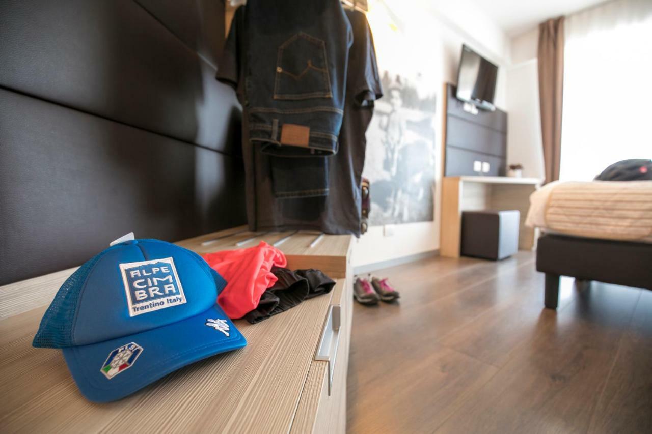 Hotel Luna Bianca Folgaria Kültér fotó